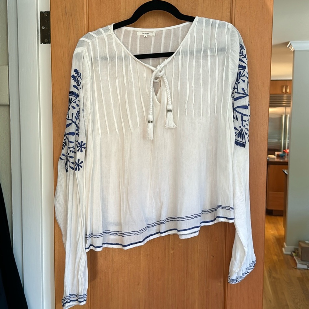 NWT beautiful tularosa Top